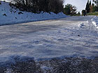 Neve e ghiaccio lungo via Camposanto Vecchio a Senigallia